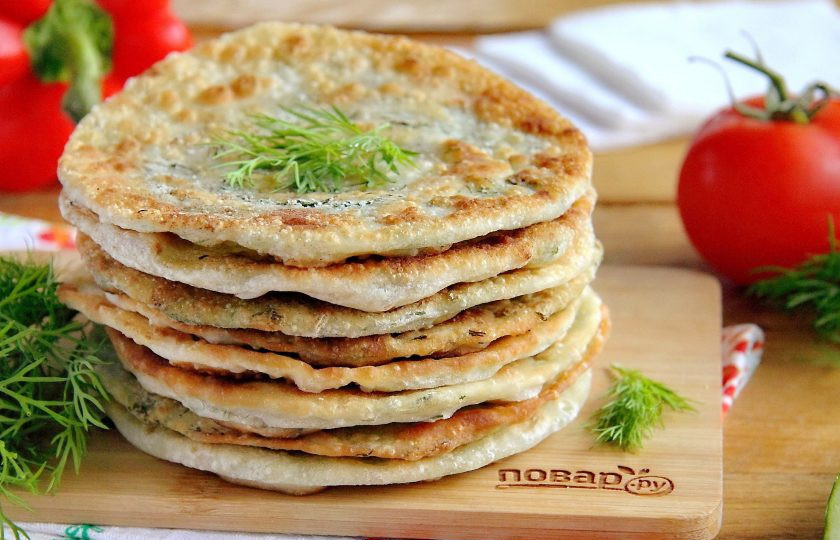 1. Этап. Лепешки с укропом: Подавать лепешки можно как в теплом, так и в остывшем виде. Приятного аппетита!