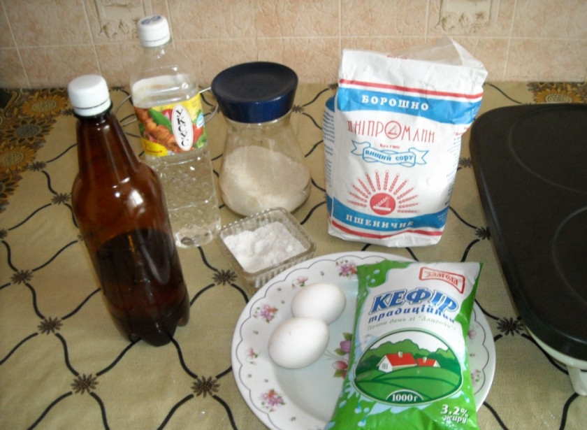 1. Этап. Блинчики на кефире с мясом: Подготовить продукты.