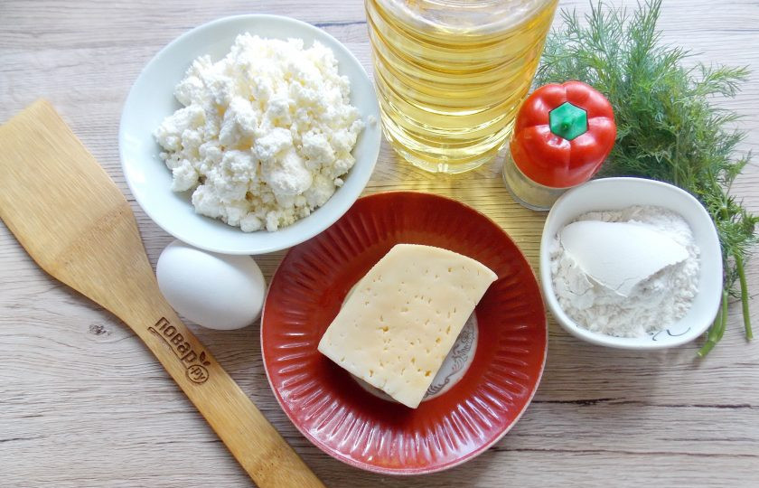 1. Этап. Сырники с твердым сыром и зеленью: Подготовьте ингредиенты для приготовления сырников.