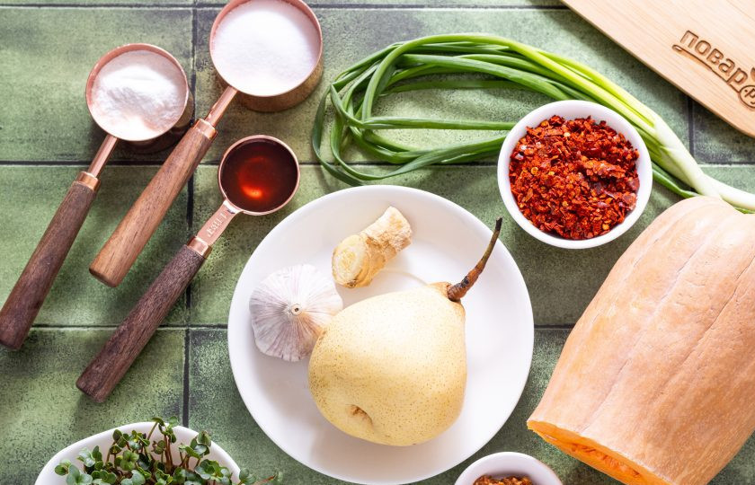 1. Этап. Кимчи из тыквы: Подготовьте все ингредиенты.