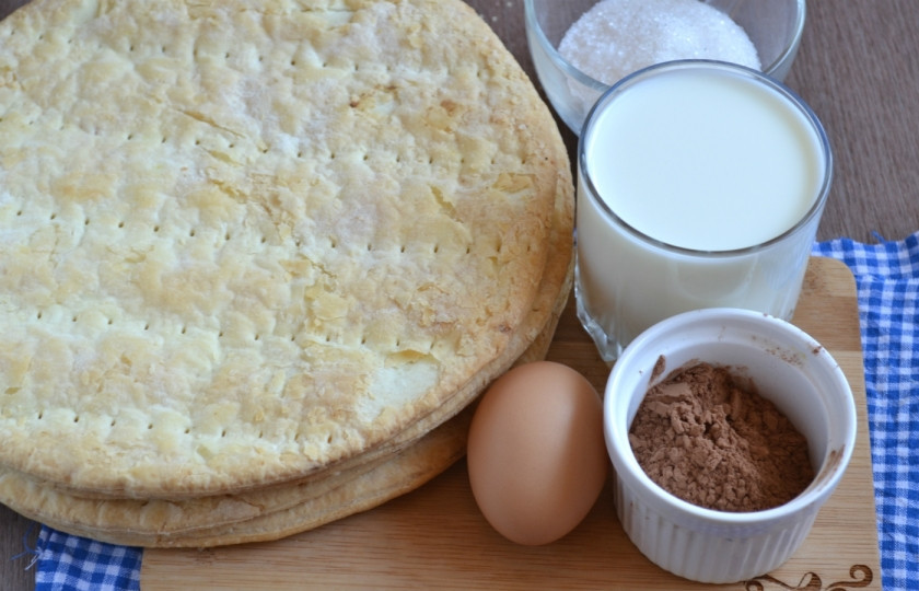 1. Этап. Шоколадный торт с вишней: Подготовьте все необходимые ингредиенты. В этот раз я использовала коржи для 