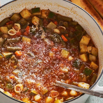Copycat Olive Garden Minestrone Soup
