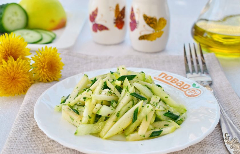 1. Этап. Грузинский салат Весна: Посолите и поперчите по вкусу, перемешайте, заправьте оливковым маслом. Приятного аппетита!