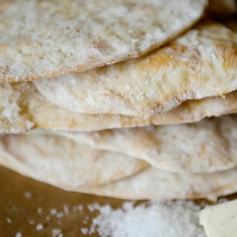 Бездрожжевые хлебцы в духовке