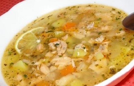 1. Этап. Овощной суп с семгой: Готовый суп пусть настоится минут 5-7, и можно подавать к столу. Рекомендую в тарелку добавить ломтик лимона.