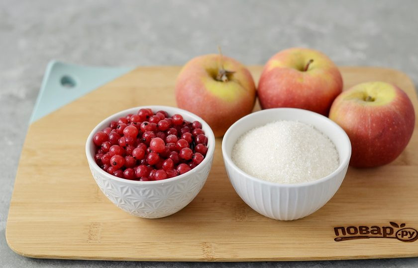 1. Этап. Варенье из красной смородины с яблоками: Подготовьте все ингредиенты.