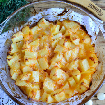 Картофель, запеченный с майонезом и чесноком