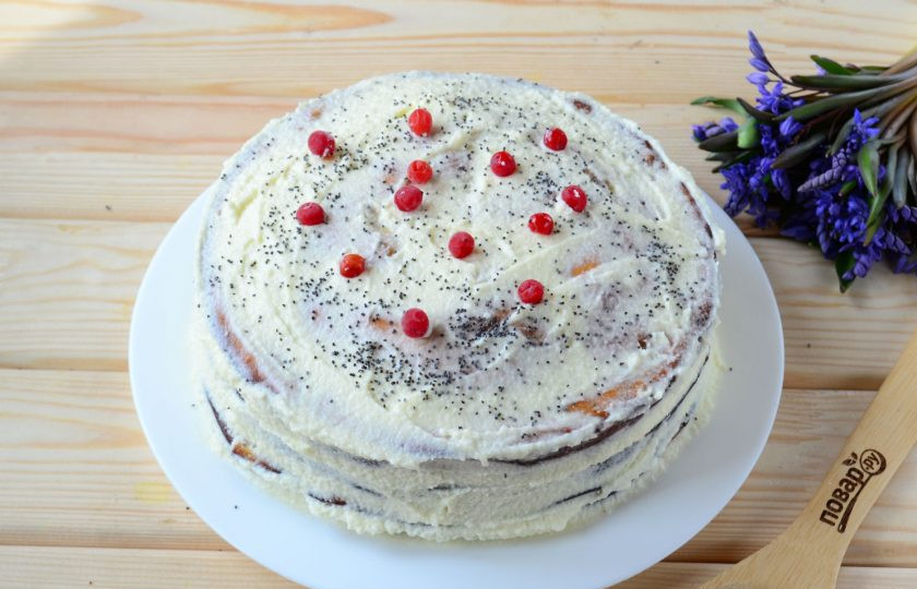 1. Этап. Торт Министерский: Украсьте торт по желанию. Все готово, торт можно сразу разрезать, но я все же советую оставить его хоть на 1 час, он получится и вкуснее, и резаться будет лучше. Кушайте с удовольствием!