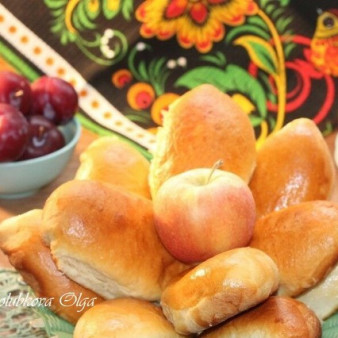 Пирожки с яблочной начинкой
