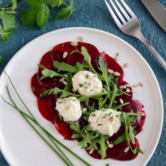 Карпаччо с рукколой