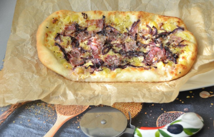 1. Этап. Пицца по-немецки: Пицца готова. Подавайте к столу горячей. Приятного аппетита!