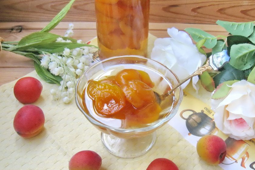 1. Этап. Абрикосовое варенье с ванилью: Варенье из абрикосов готово. Приятного чаепития!