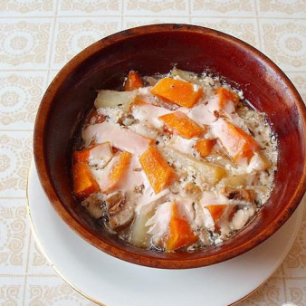 Рагу в горшочках с белым вином