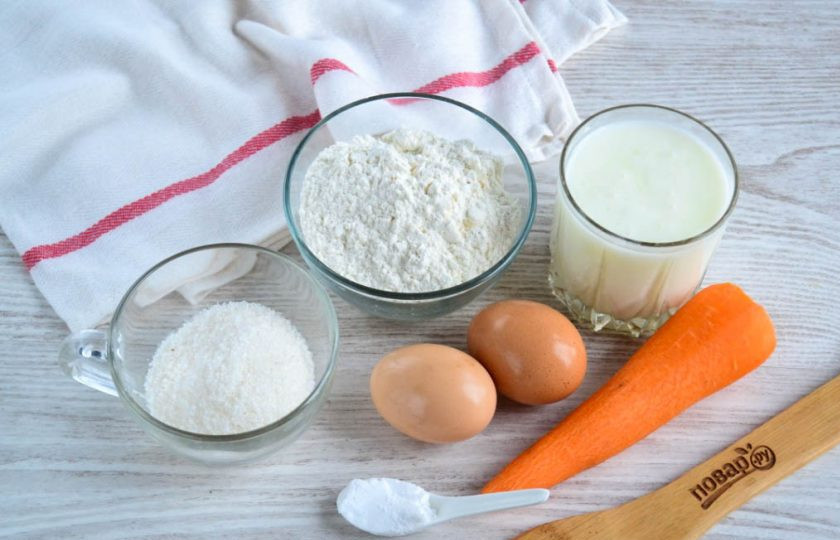 1. Этап. Оладьи с морковью на кефире: Подготовьте все необходимые ингредиенты. Кефир можно брать любой жирности, у меня 1%.