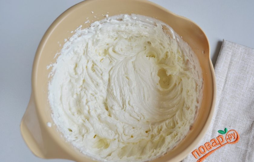 1. Этап. Новогодний торт Лесной мох: Крем готов.