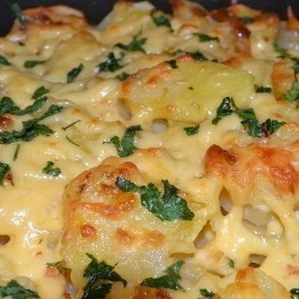 Картошка с чесноком и сыром