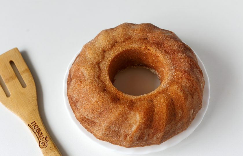 1. Этап. Бабушкин манник на кефире: Бабушкин манник на кефире готов. По желанию посыпаем его сахарной пудрой или украшаем любой глазурью.