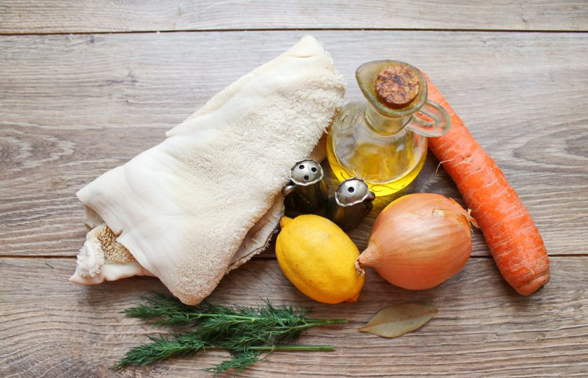 1. Этап. Рубец жареный с луком: Подготовьте все необходимые ингредиенты для приготовления жареного рубца с луком.