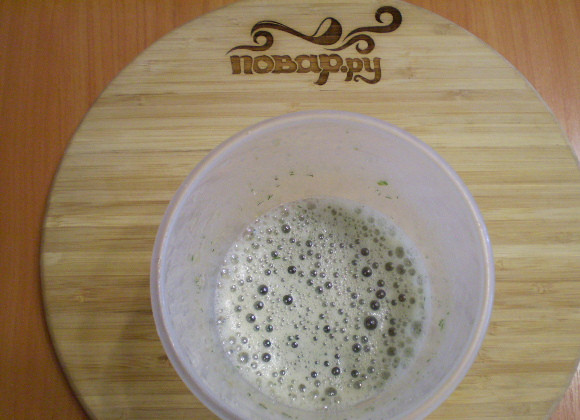 1. Этап. Зеленый коктейль со сливой: Коктейль готов.