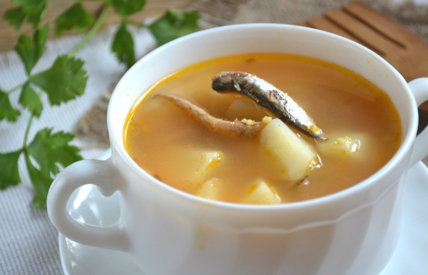 1. Этап. Суп из кильки в томатном соусе: Суп из кильки в томатном соусе готов. Подавайте его к столу горячим. Приятного аппетита!