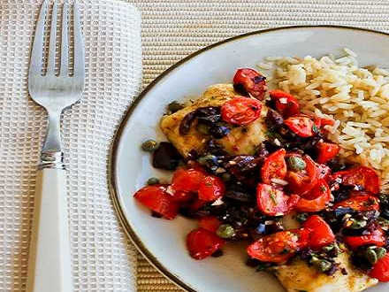 1. Этап. Рыба кусочками, запеченная в духовке: 6. Рыба кусочками, запеченная в духовке в домашних условиях может быть дополнена гарниром по вкусу, соусом, а также свежим салатом, например. Очень вкусное, легкое и аппетитное блюдо.