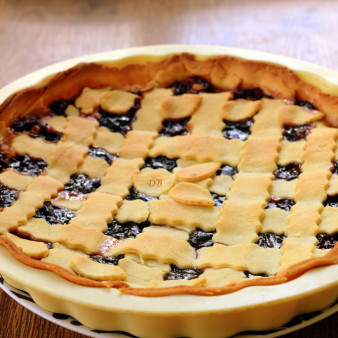 Кростата с творогом и джемом