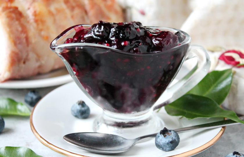 1. Этап. Соус из голубики к мясу: Соус готов! Приятного аппетита!