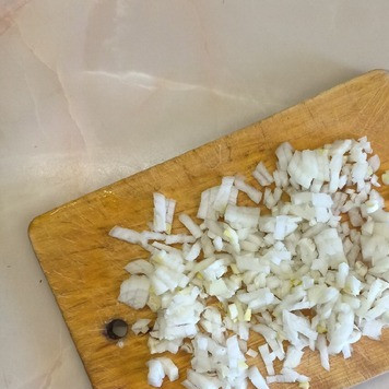 1. Этап. Салат с сардинами и свеклой: *