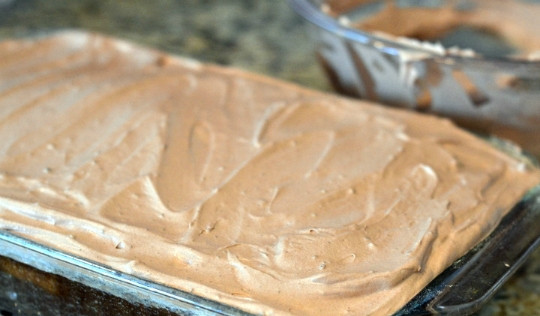 1. Этап. Торт Палермо: 4. В таком виде пусть постоит, пока верхний слой не застынет немного.