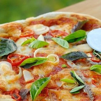 Пицца с анчоусами в мультиварке