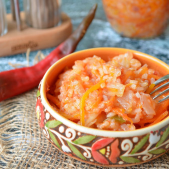 Овощной салат с рисом на зиму