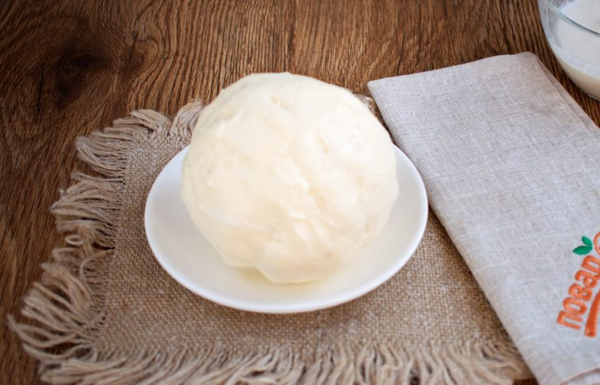 1. Этап. Масло из козьего молока: Готовое масло из козьего молока храните в холодильнике.