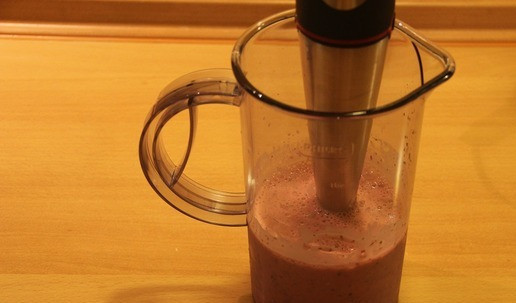 1. Этап. Коктейль освежающий: Перемешиваем блендером