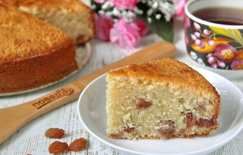 1. Этап. Манник с изюмом на кефире: Приятного аппетита!