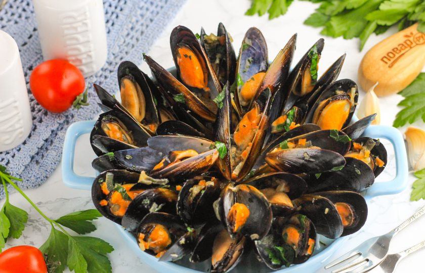 1. Этап. Мидии Мариньер: Выложите аппетитные мидии 