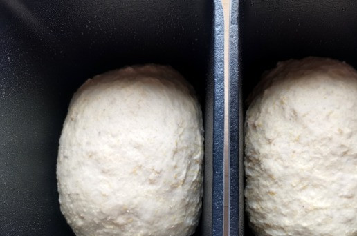 1. Этап. Хлеб Воздушный: Накрыть сухим полотенцем или пищевой плёнкой и поставить на расстойку.