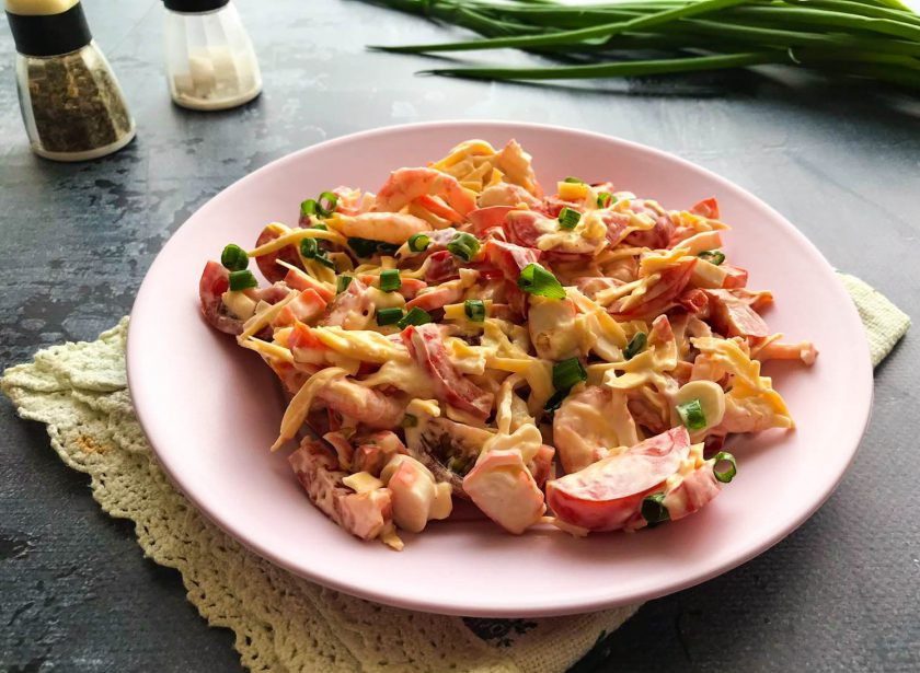 1. Этап. Салат Красное море с креветками и крабовыми палочками: Салат 