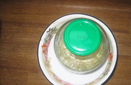 1. Этап. Маринад для свинины: 5. Перемешаем в последний раз и ставим мясо под гнет на 6-12 часов. Мясо готово к запеканию!