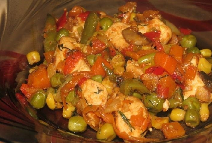 1. Этап. Мексиканская смесь: 15. Готовое блюдо подаю самостоятельно или в качестве гарнира к мясу, рыбе.