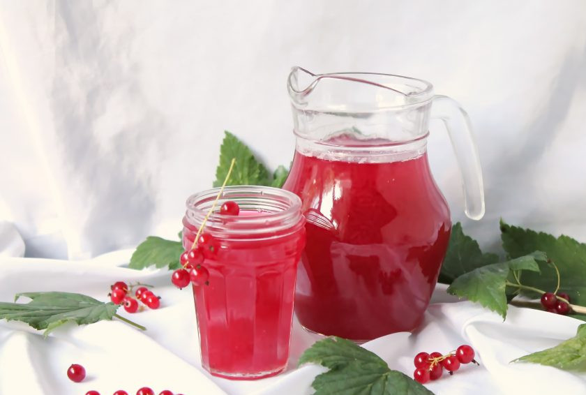 1. Этап. Компот их жмыха красной смородины: Компот из жмыха красной смородины готов!