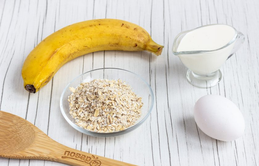 1. Этап. Овсяноблин с бананом: Подготовьте необходимые ингредиенты.