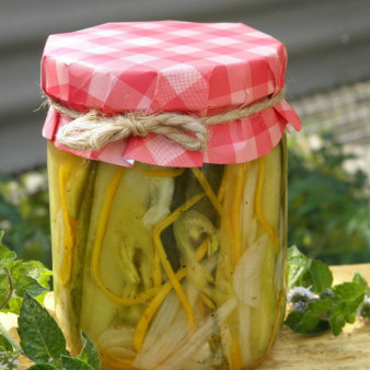 Пикантные огурчики на зиму