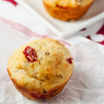 Маффины с болгарским перцем и сыром Чеддер