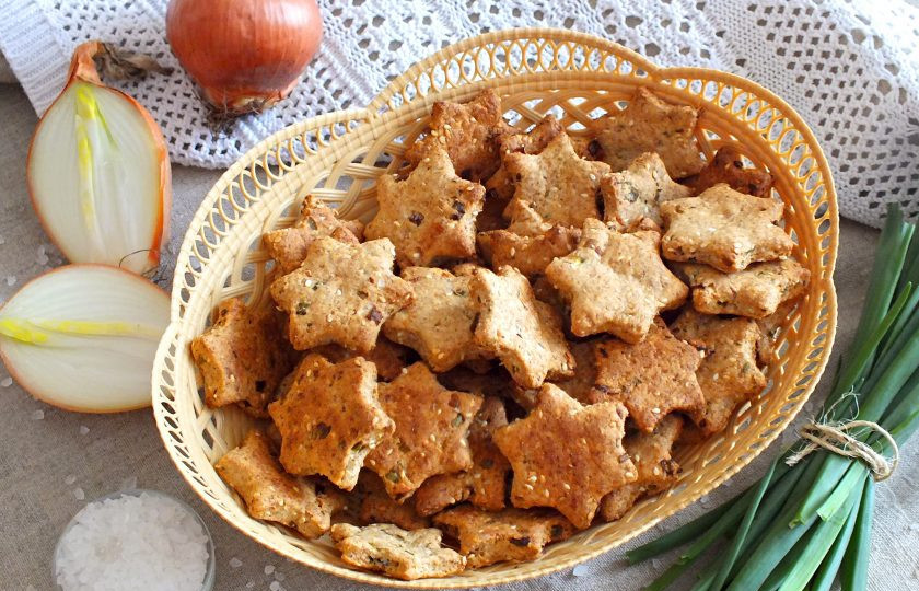 1. Этап. Печенье с кунжутом Чиполлино: Приятного аппетита!