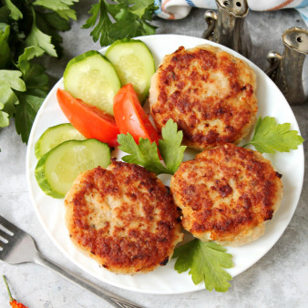 Котлеты из трески и лосося