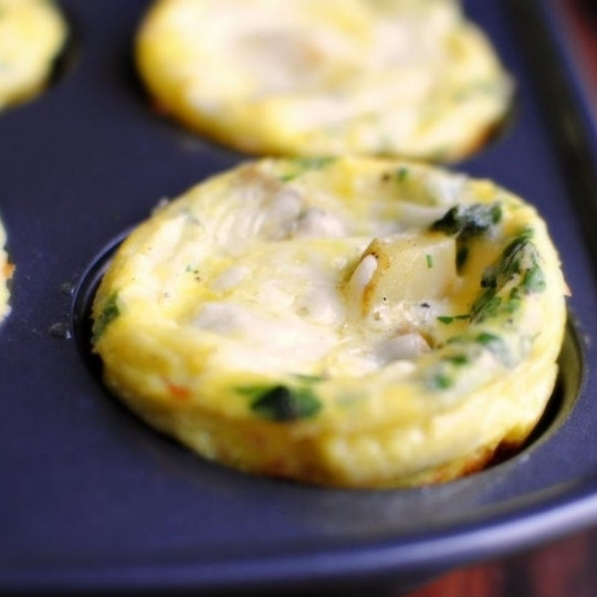 1. Этап. Суфле с картофелем и колбасками: Выпекаем около 10 минут при 190 градусах.