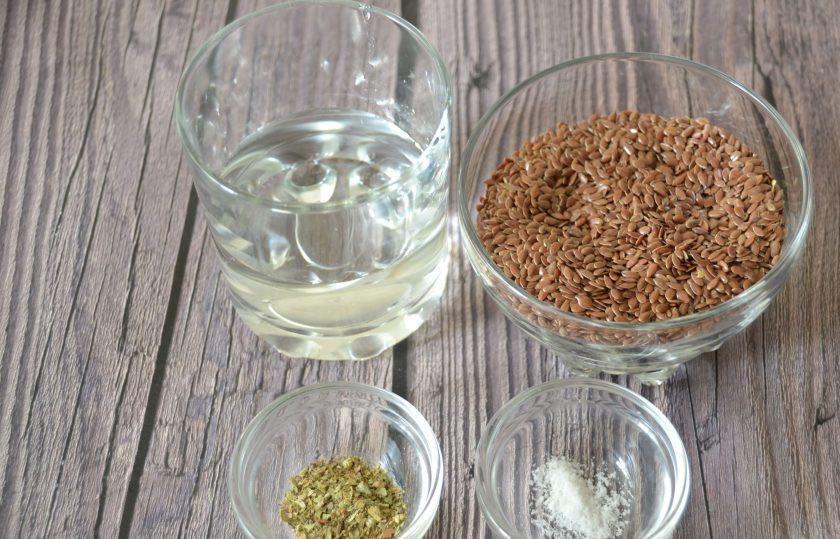 1. Этап. Льяные флаксы: Подготовьте ингредиенты для приготовления флаксов.