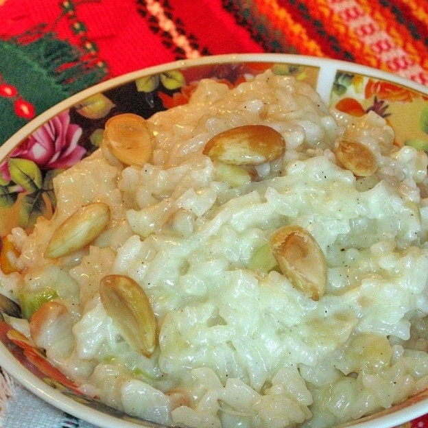 1. Этап. Ризотто с миндалем: Подаем немедленно. Приятного аппетита! :)