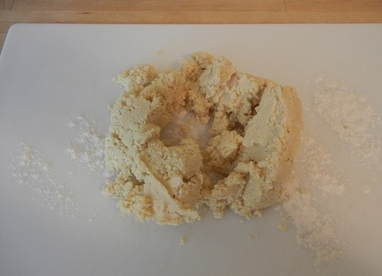 1. Этап. Рисовый пирог: 3. Замесите однородное тесто.