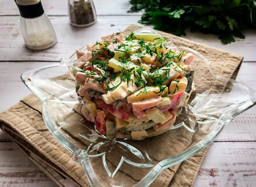 1. Этап. Салат София с копченым сыром: Салат 